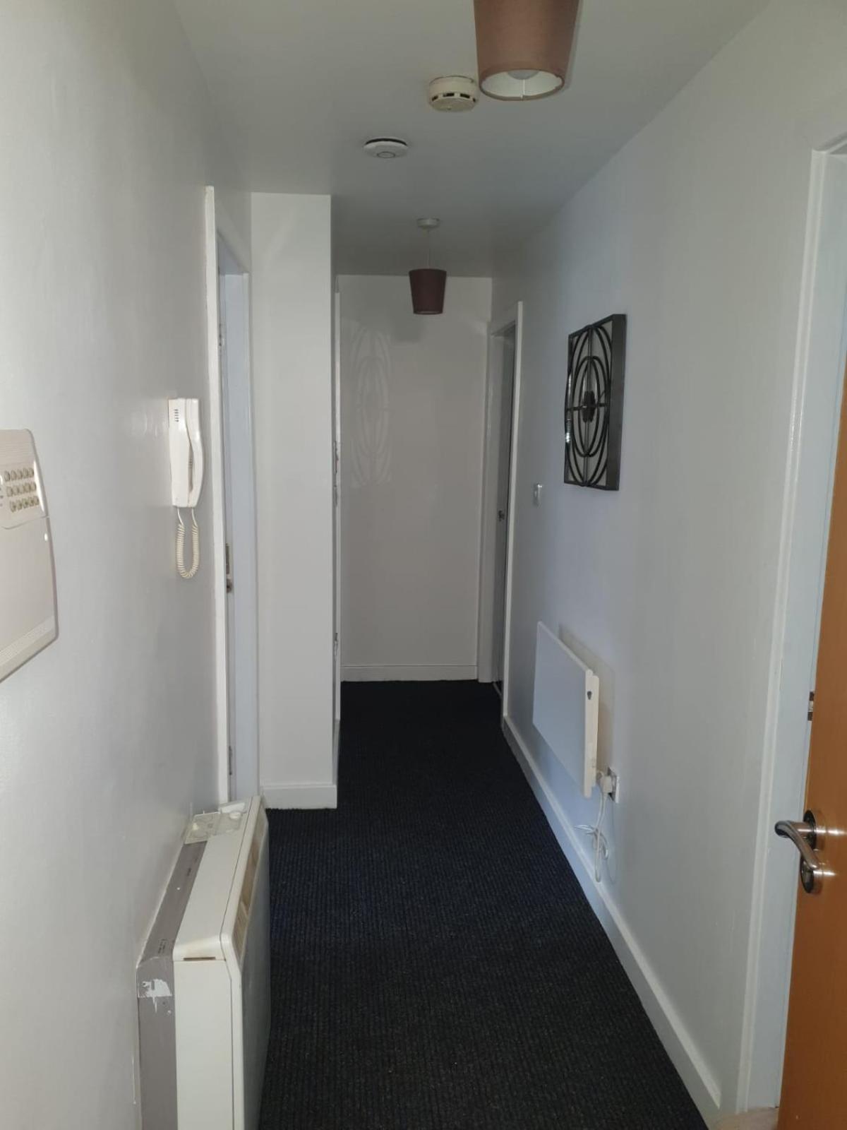 Quiet 2 Bedroom Flat In Darlington With Free Parking, Wi-Fi And More Bagian luar foto