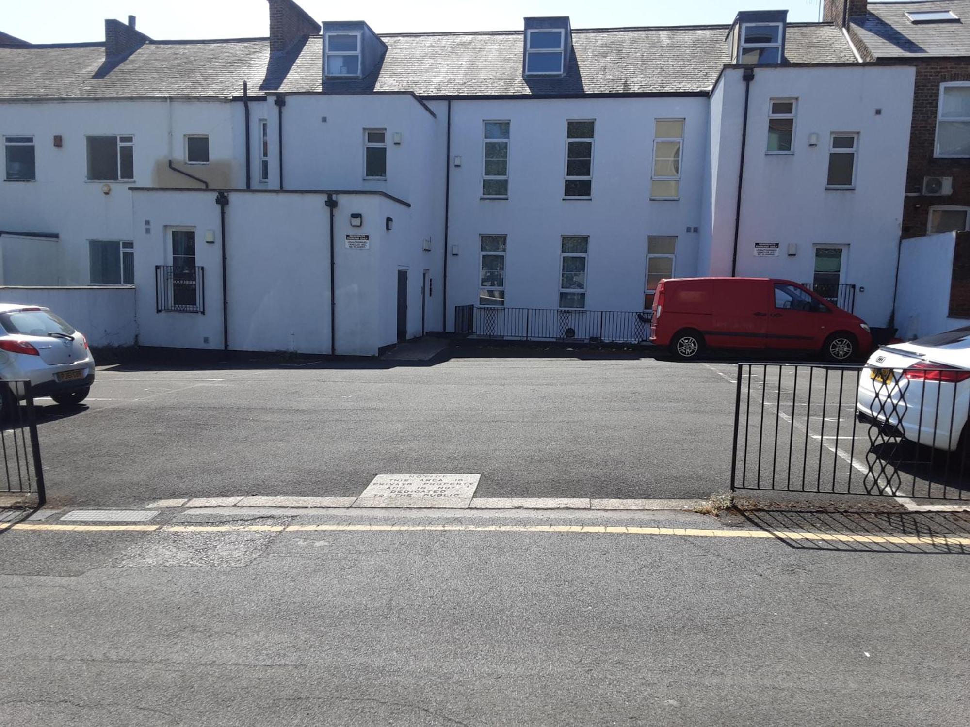 Quiet 2 Bedroom Flat In Darlington With Free Parking, Wi-Fi And More Bagian luar foto